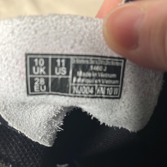 Dr. Martens air leather boots youth kids white with black laces rubber D… - Picture 6 of 11